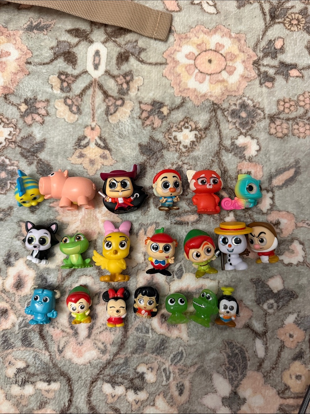Assorted Character Disney Doorables Lot